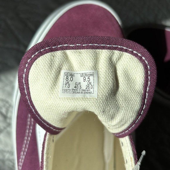 Brand New Vans Sneakers - Picture 5 of 6
